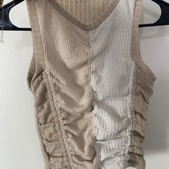 Gilded intent tank top - Picture 2 of 3